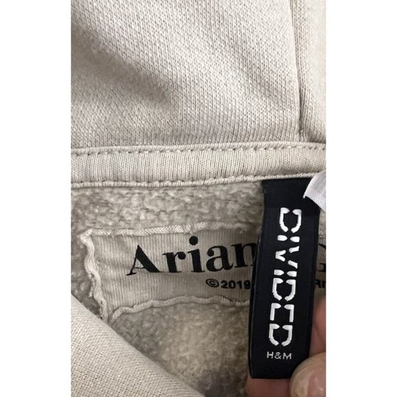 Ariana Grande 2019 Hooded Sweatshirt Sz M Grandaritour, INC. Divided - Picture 11 of 12